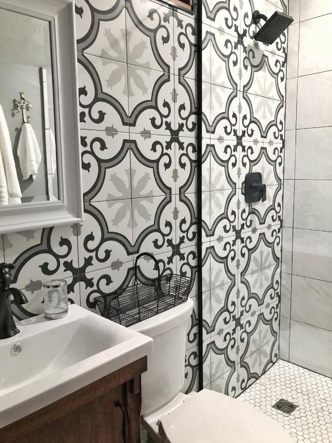 The Walnut Grove Bnb Harrow Buitenkant foto